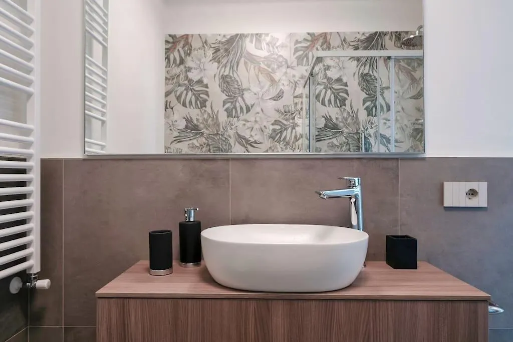 Brema Beach Dream - New Stilish Apartment Sirmione Italien