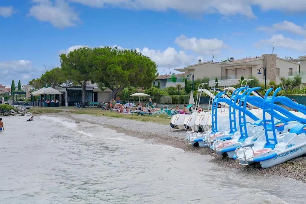 Brema Beach Dream - New Stilish Apartment Σιρμιόνε 0*,  Ιταλία