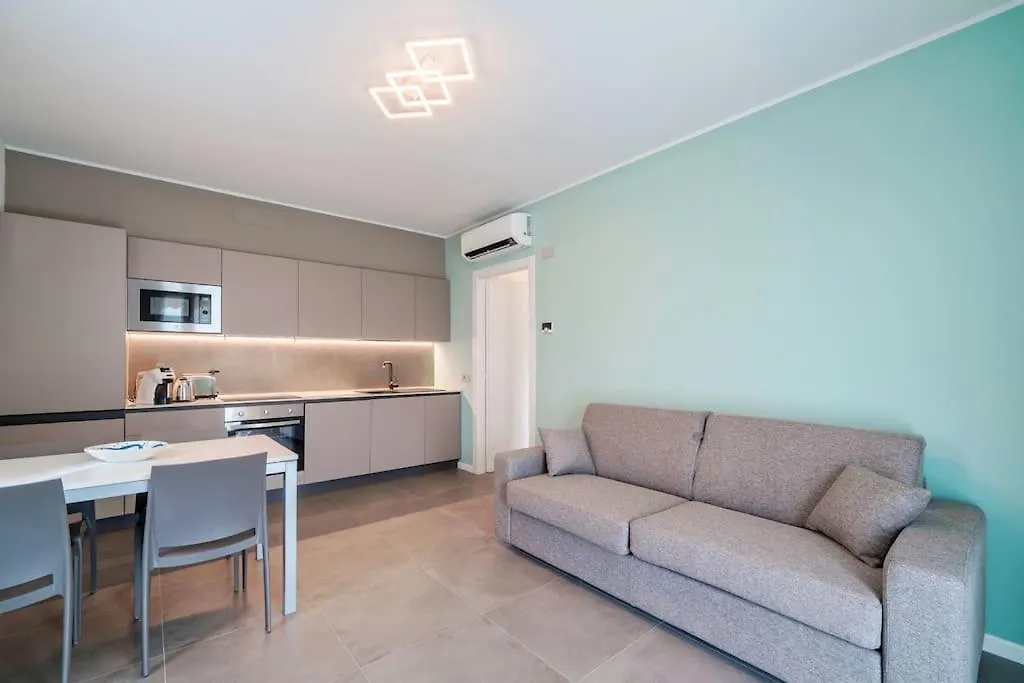 Brema Beach Dream - New Stilish Apartment Σιρμιόνε